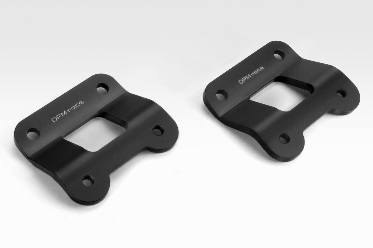 R-0754 MT10 2022/25 - Kit Supporti Pedane Passeggero - Riposizionamento Poggiapiedi Pedalini - Minuteria Inclusa - Accessori De Pretto Moto (DPM Race) - 100% Made in Italy